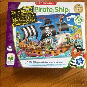Glow-in-the-Dark Pirate Ship Puzzle Doubles - Black & Brown